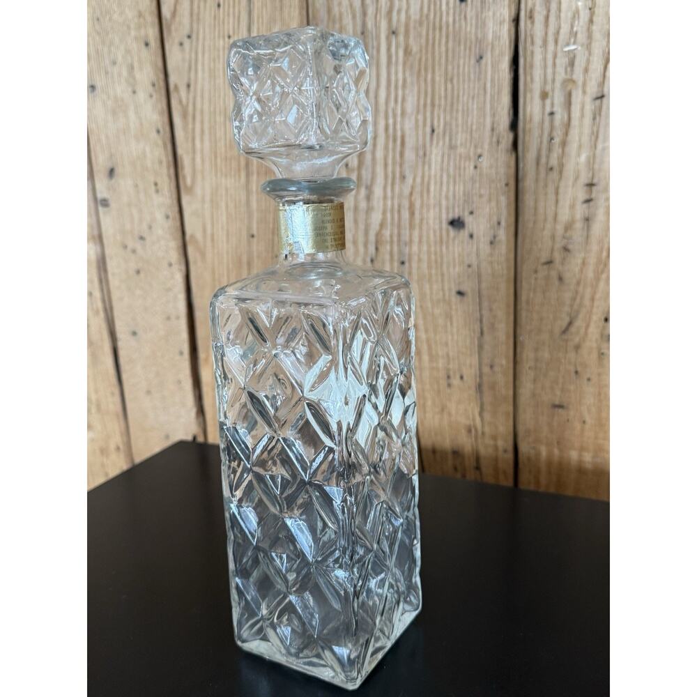 1960s MCM Seagram’s 7 Crown Whiskey Decanter Diamond Pattern Glass w/ Stopper - Picture 8 of 16